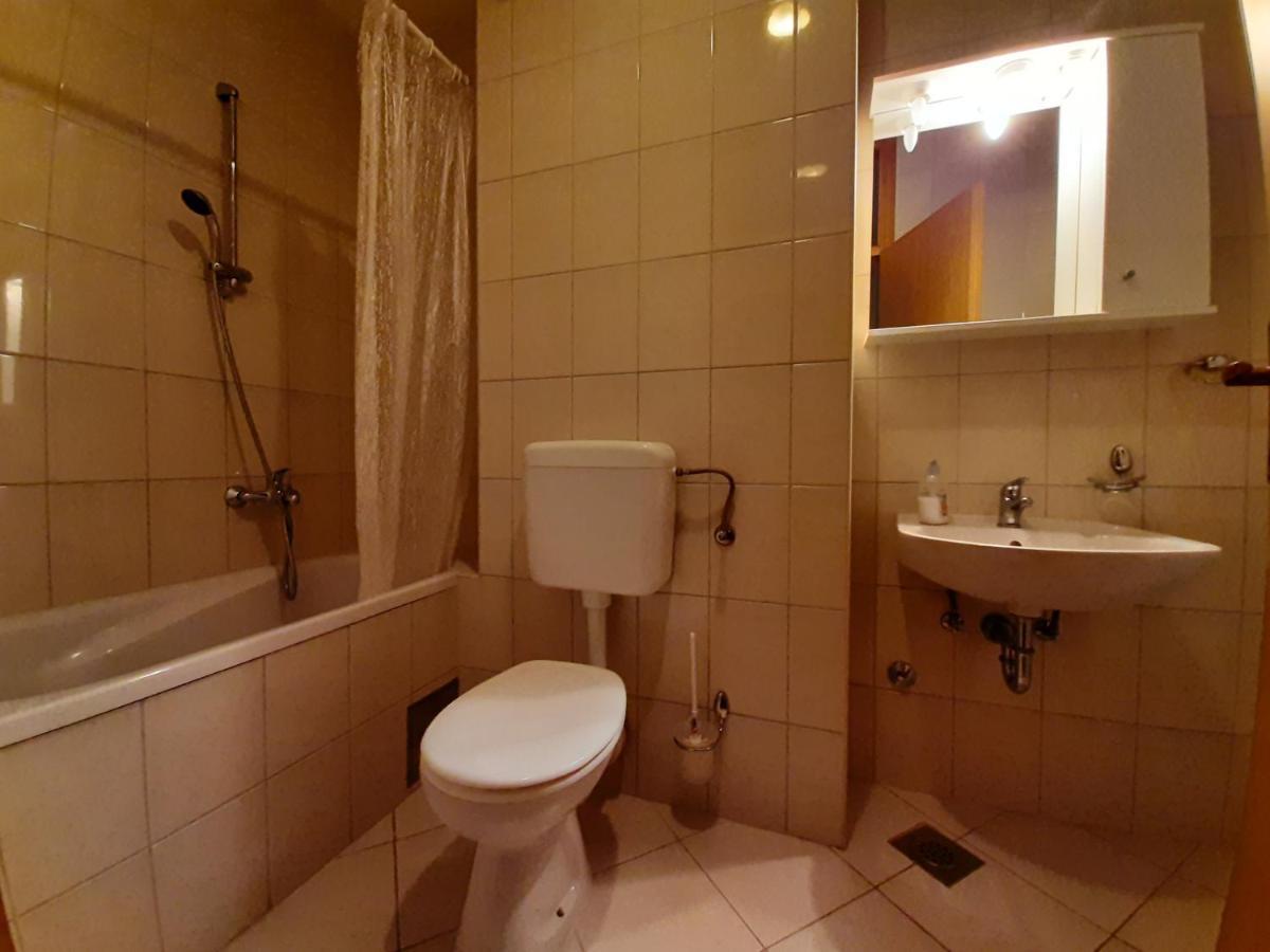 Apartment Jelena Trogir Exterior foto